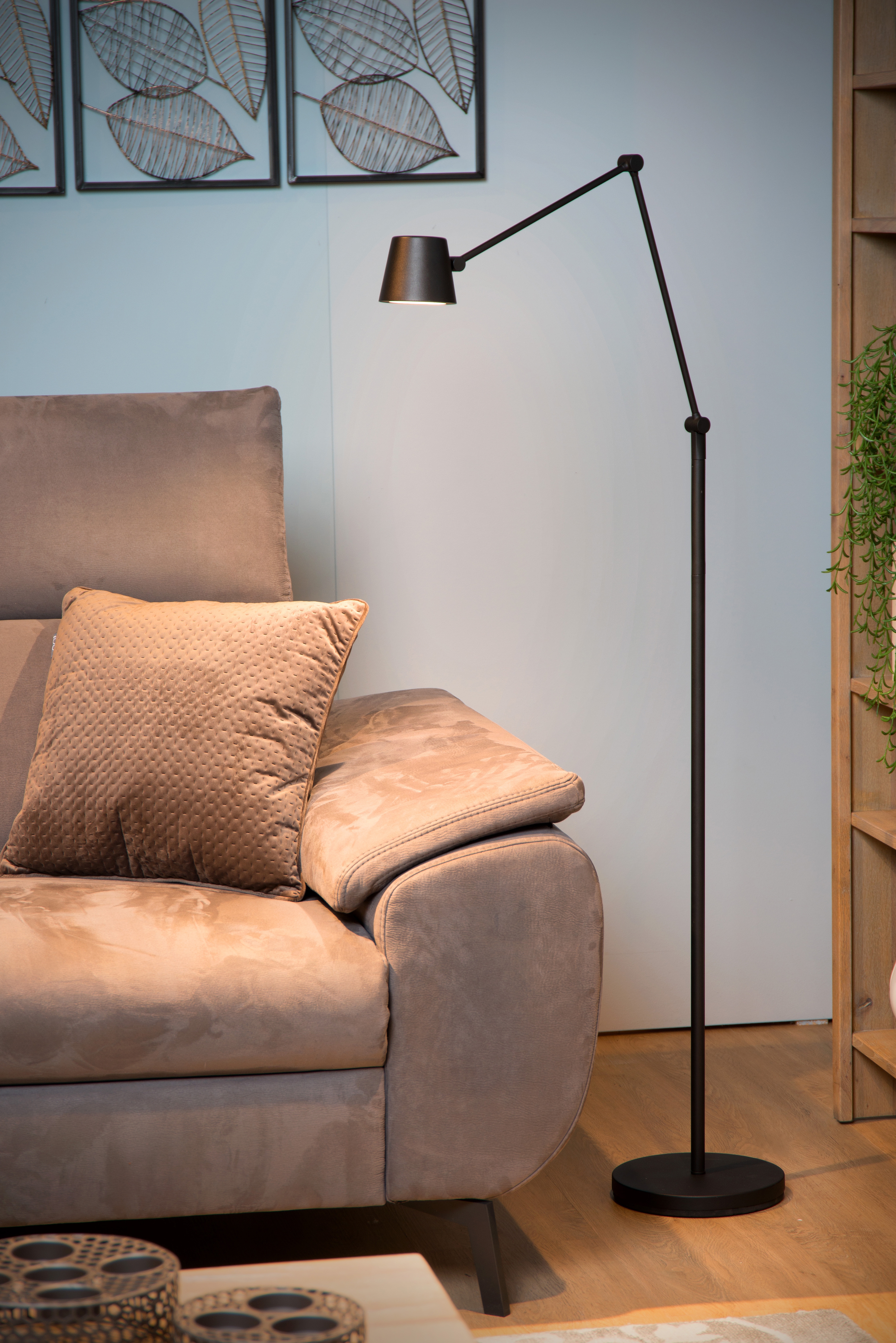 торшер в интерьере. торшер lucide hermine 03741/01/30. торшер с диммером. торшер lucide. торшер coffee lamp 31798/81/97.