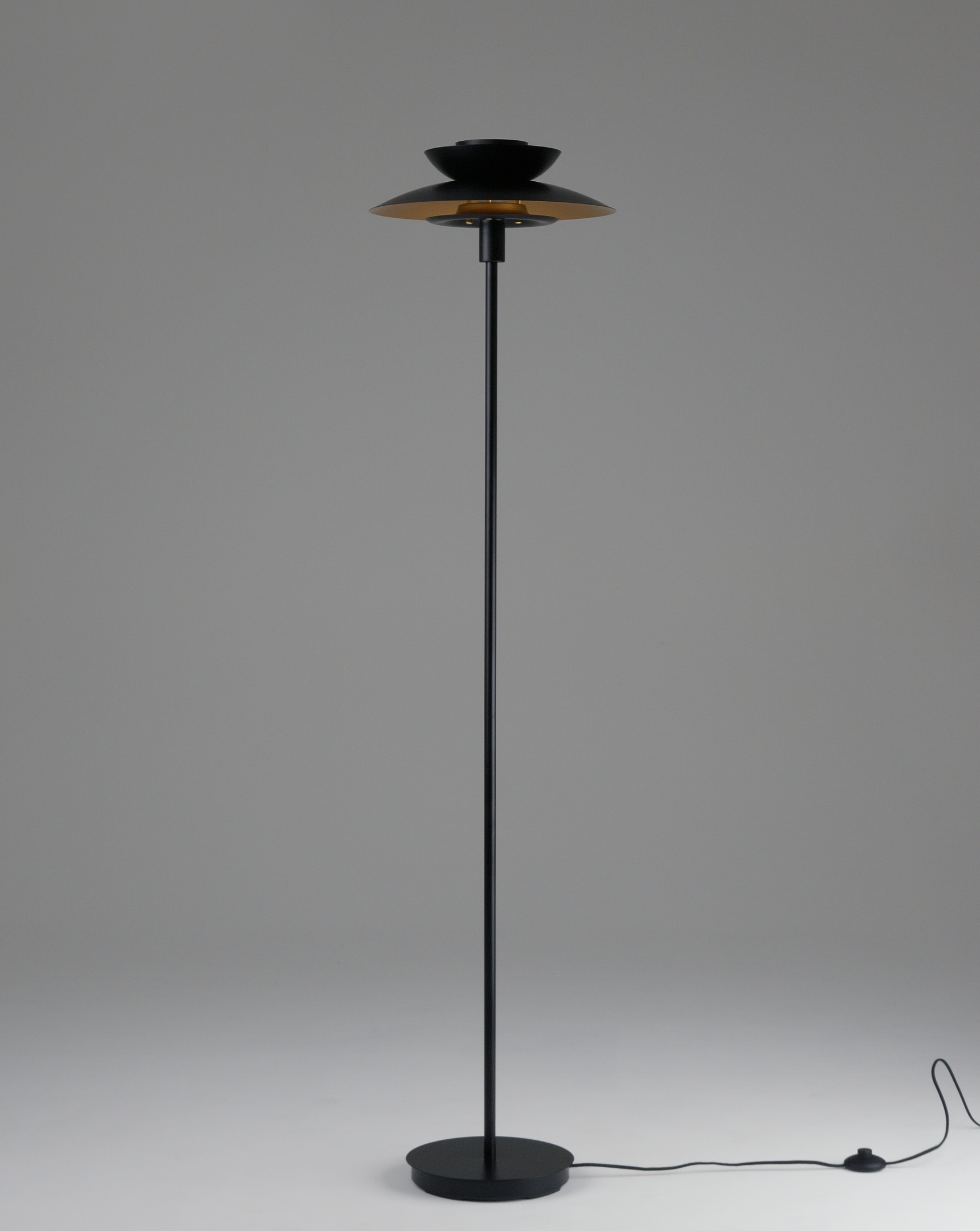 Изображение товара Торшер с выключателем Moderli Shaggy V11299-1F