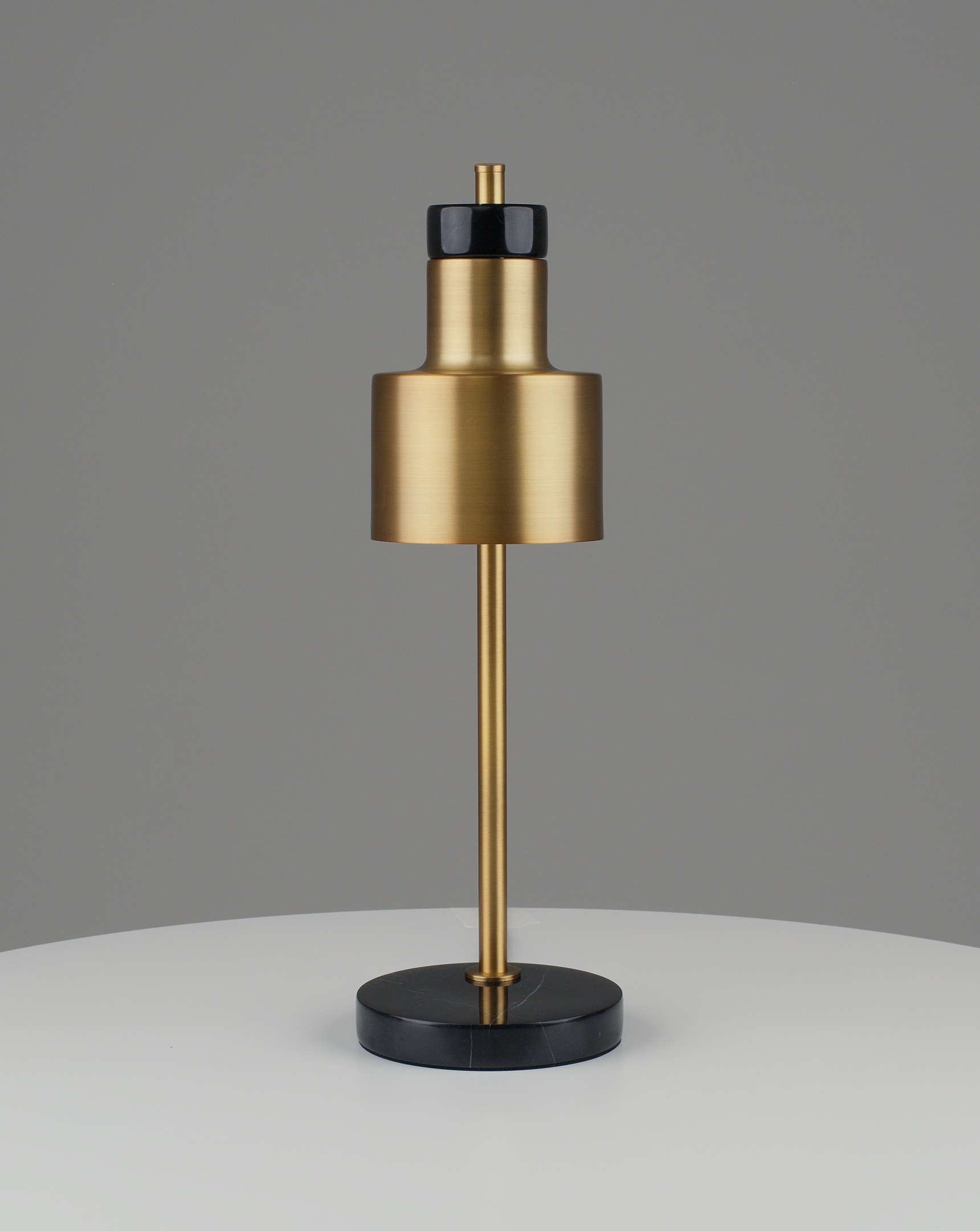 Изображение товара Настольная лампа Moderli Goldy V11307-1T в стиле лофт