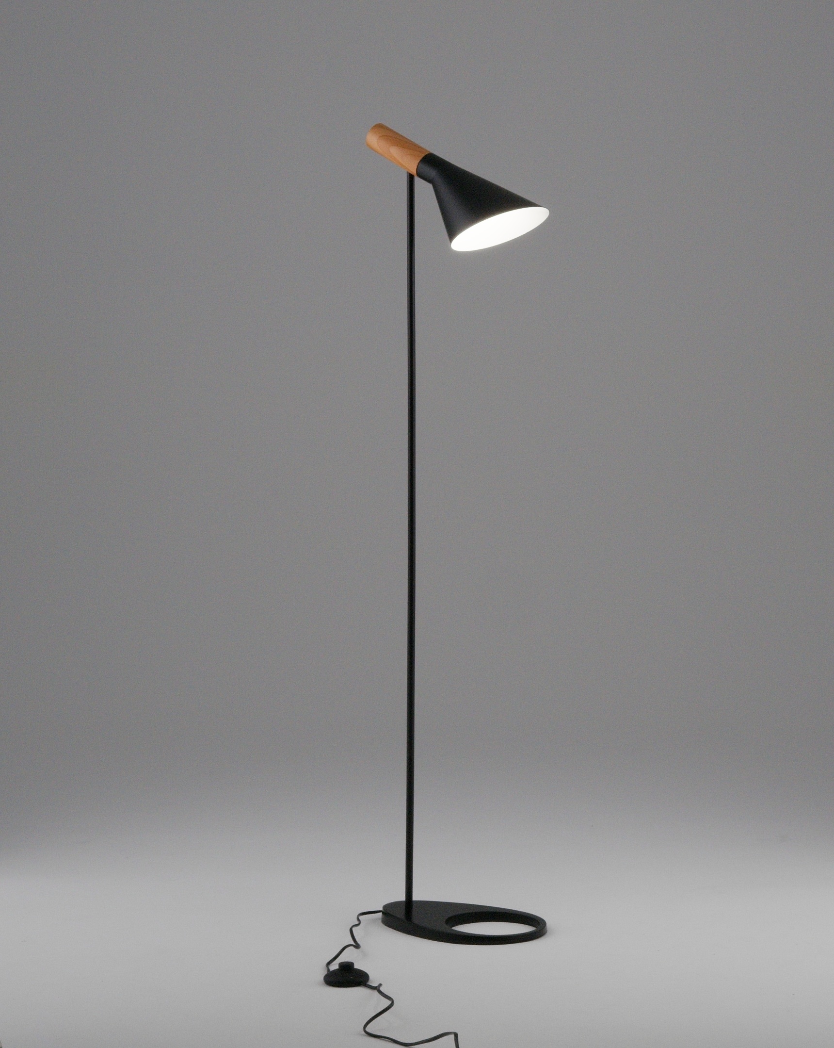 Изображение товара Торшер Moderli Turin V11334-1F