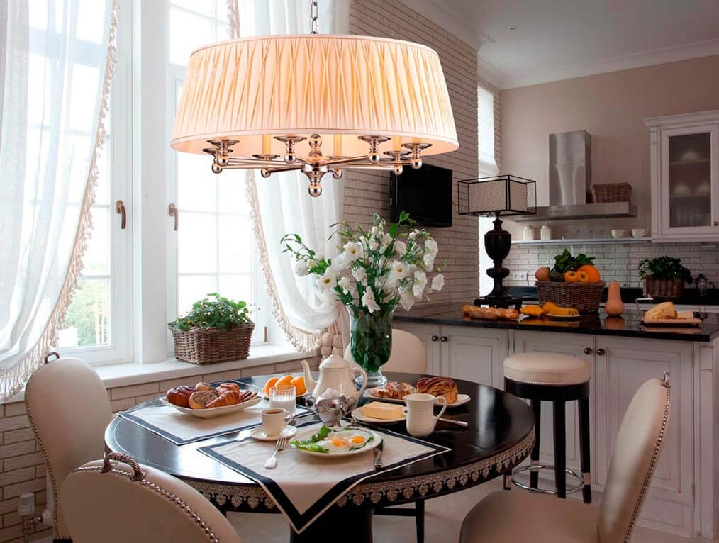 Изображение товара Подвесная люстра Newport 31508/C классическая с тканевым абажуром и регулятором высоты