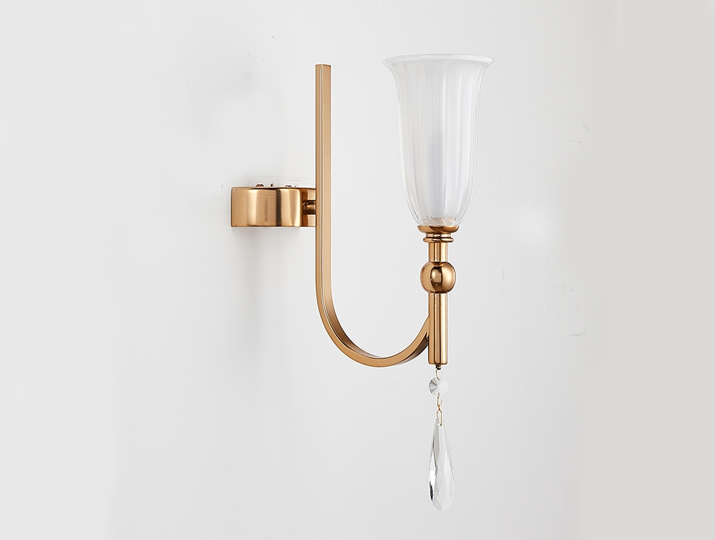 Изображение товара Бра Newport 4801/A классика золото стекло утреннее верх