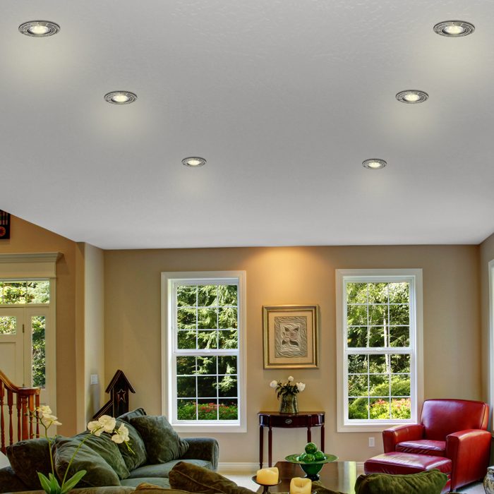 Потолки с точечными светильниками фото в интерьерах