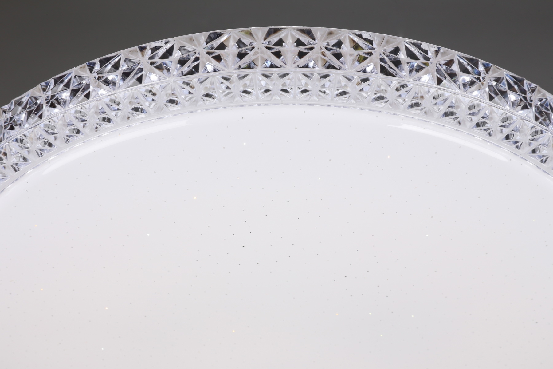 Изображение товара Светодиодный потолочный светильник с пультом управления Omnilux Biancareddu OML-47707-30