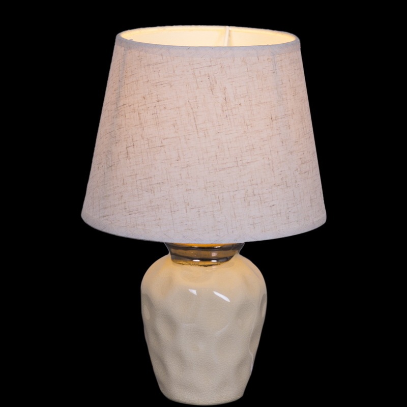 Изображение товара Настольная лампа Reluce 16004-0.7-01J1 для дома