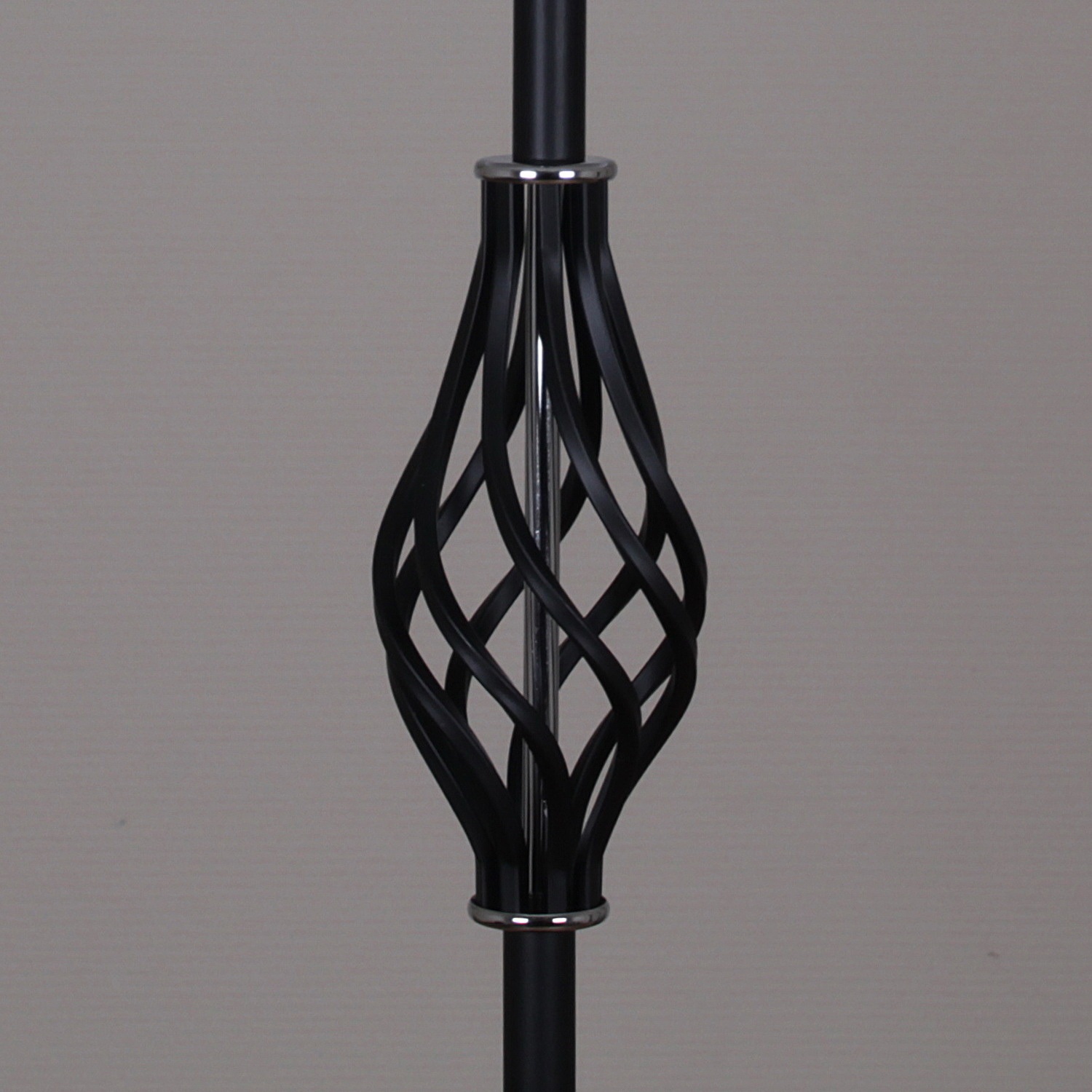 Изображение товара Торшер Reluce 01926-2.6-01 BK классический стиль с плафоном из текстиля