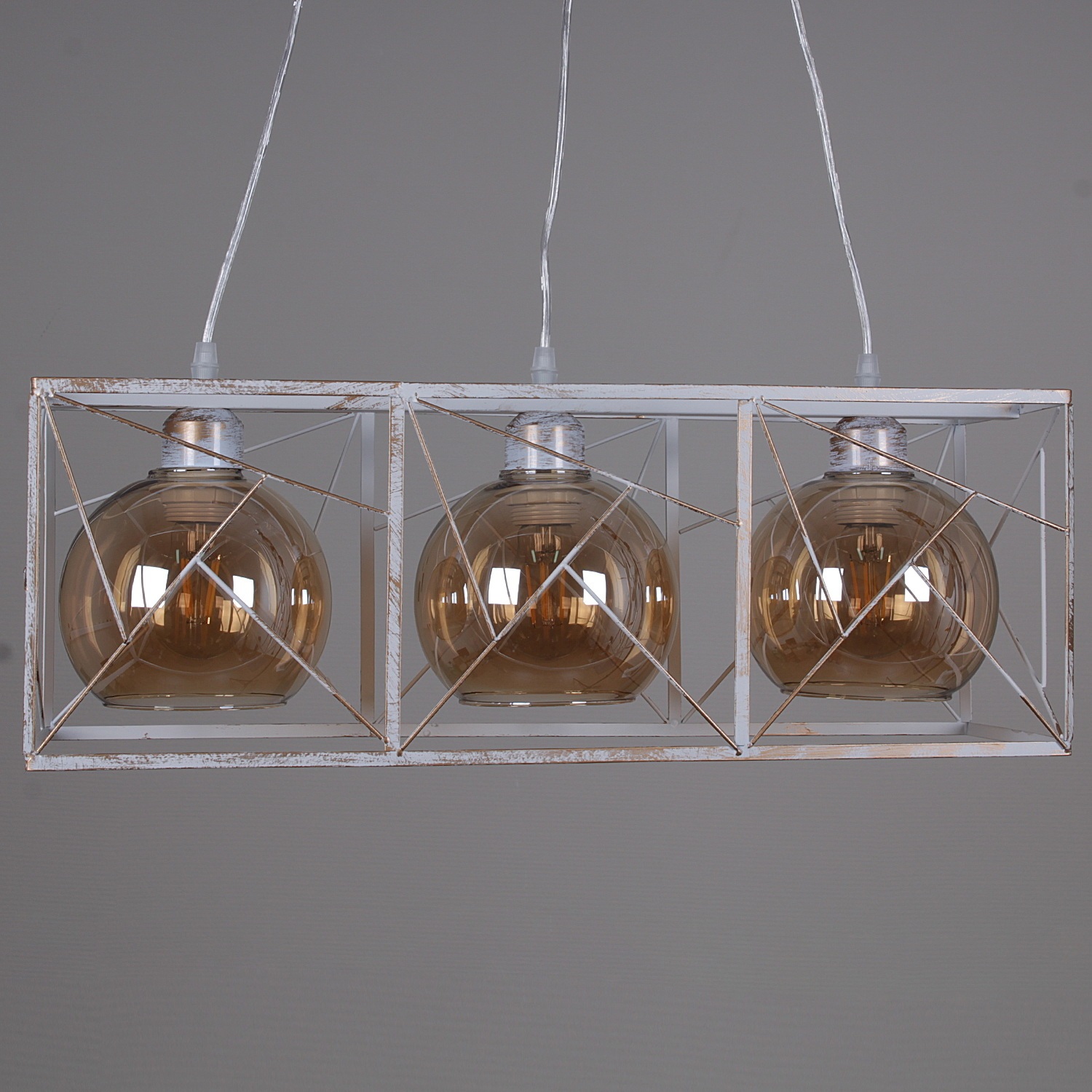 Изображение товара Подвесная люстра Reluce 03462-0.4-03 WH+GD стиль лофт с патинированным металлом