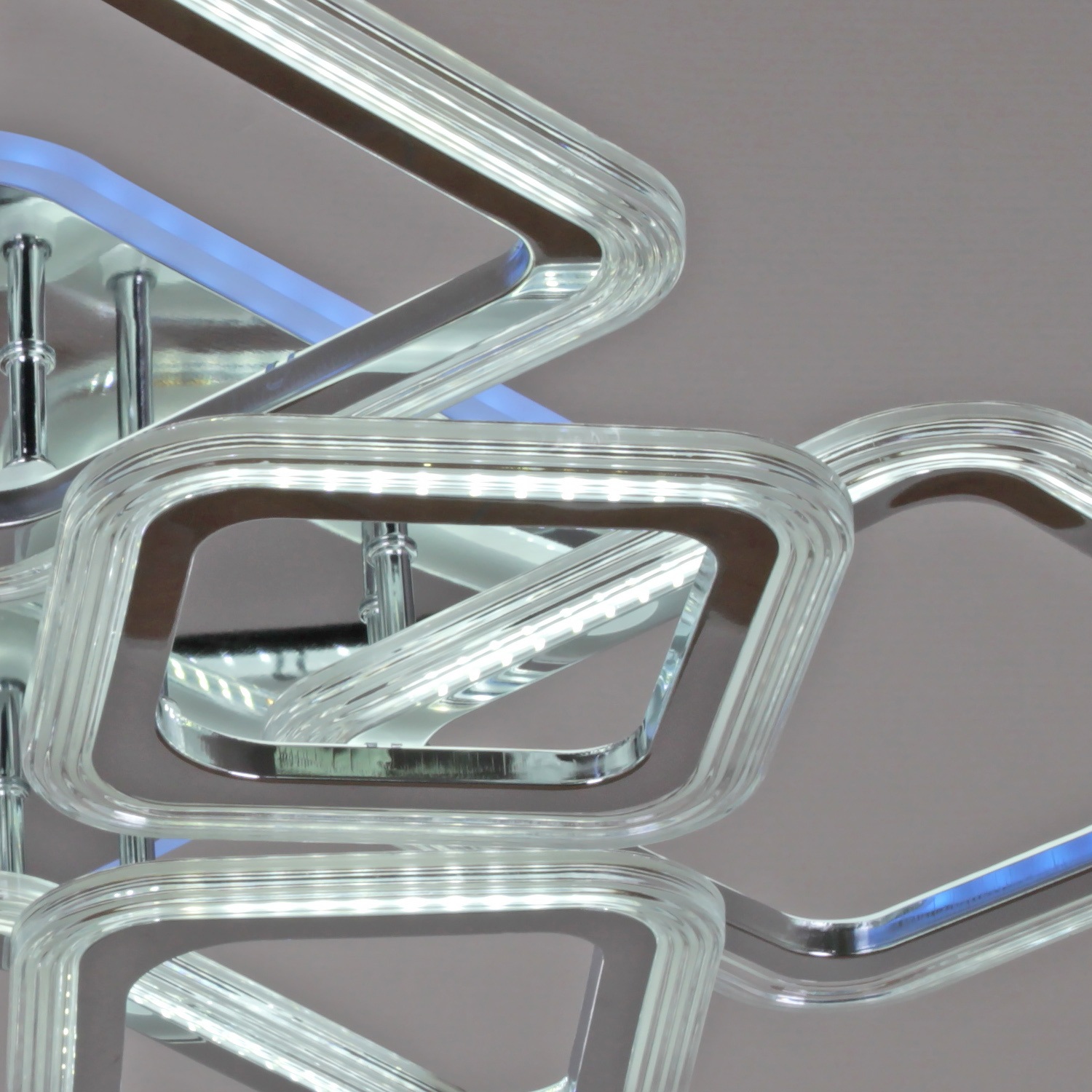 Изображение товара Потолочная светодиодная люстра с пультом Reluce 09826-3.3-4+4C CR (RGB)