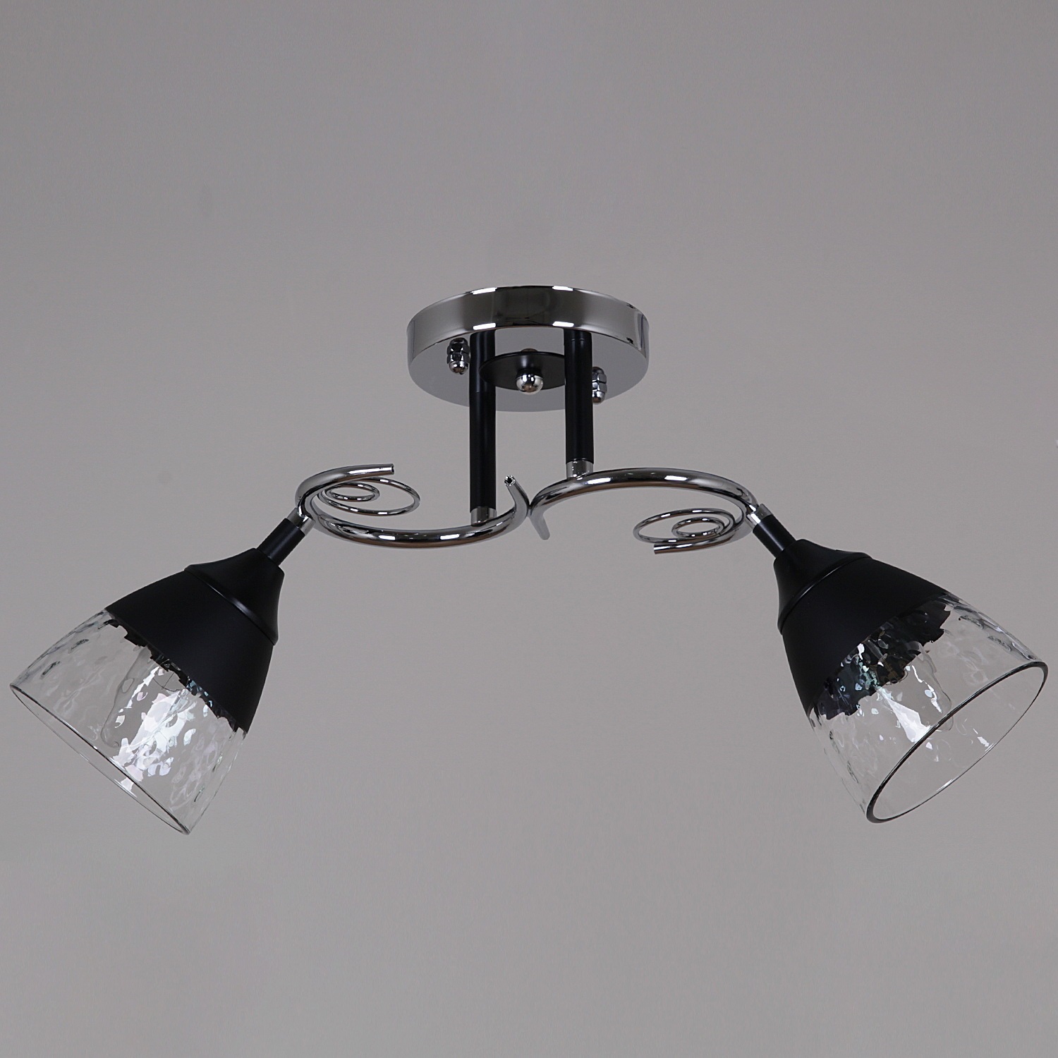 Изображение товара Потолочная люстра на штанге Reluce 70139-3.3-02 CR+BK