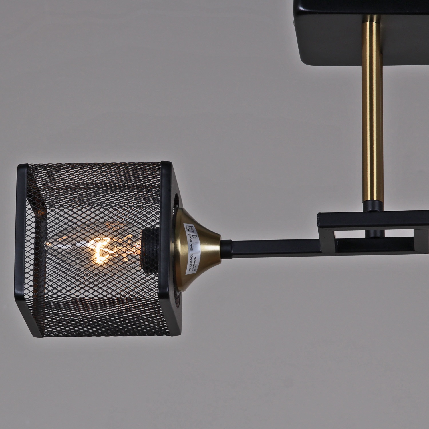 Изображение товара Потолочная люстра на штанге Reluce 06400-0.3-02 BK+COP