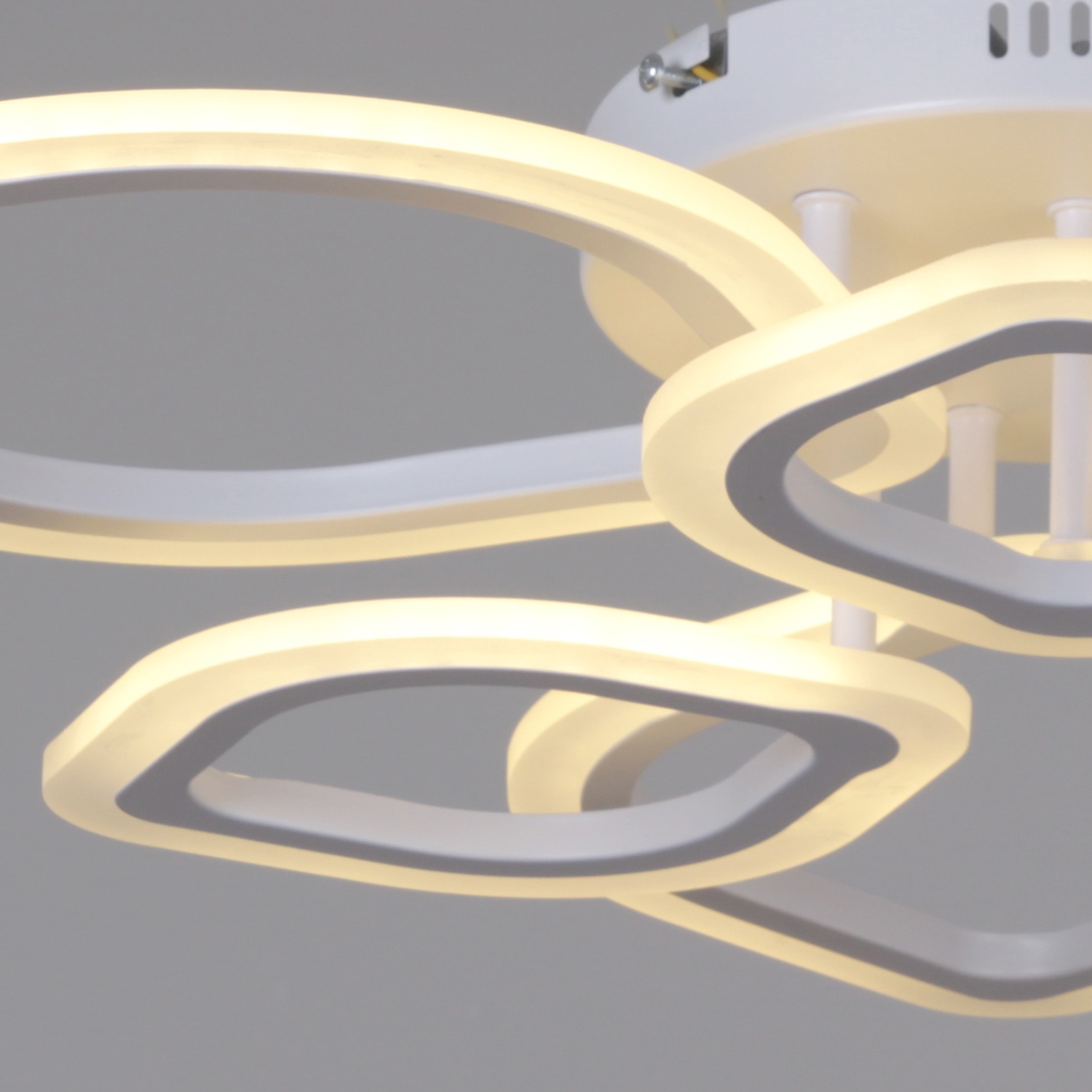 Изображение товара Потолочная люстра (+ночной режим) светодиодная на штанге с пультом регулировкой яркости и цветовой температуры Reluce 02303-0.3-3+3 WH