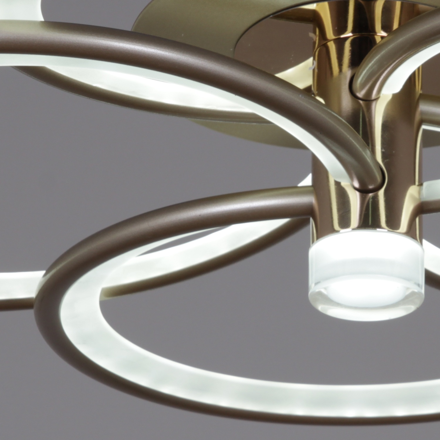 Изображение товара Потолочный светильник светодиодный с пультом и ночным режимом Reluce 09246-0.3-4S Champaign silver (Умный дом)