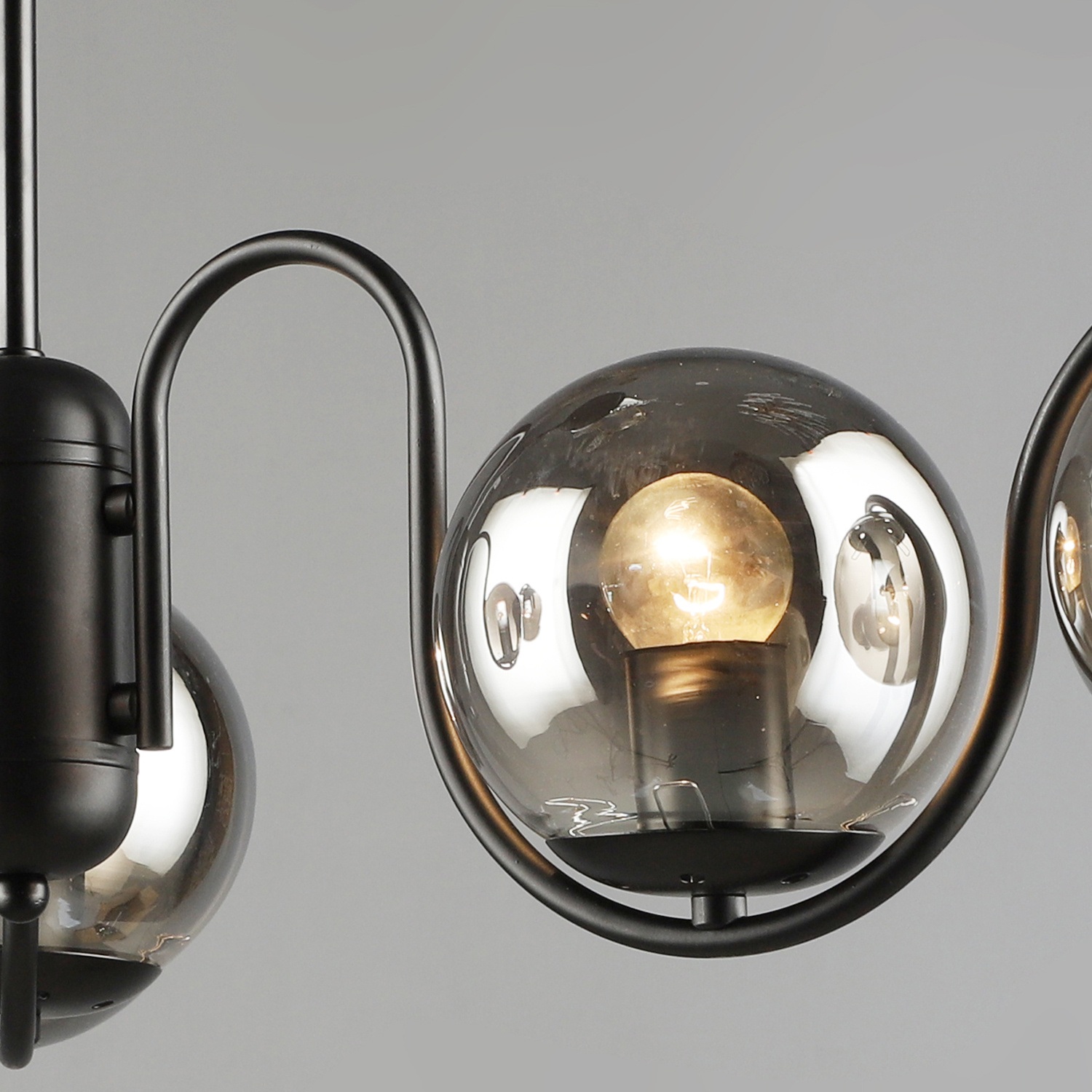 Изображение товара Потолочная люстра на штанге Reluce 64070-0.3-06 BK стиль лофт