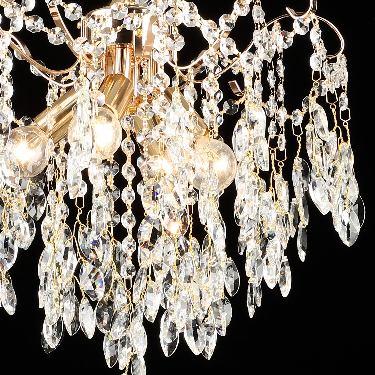 Изображение товара Подвесная хрустальная люстра Reluce 24720-0.4-04 FGD для классического интерьера