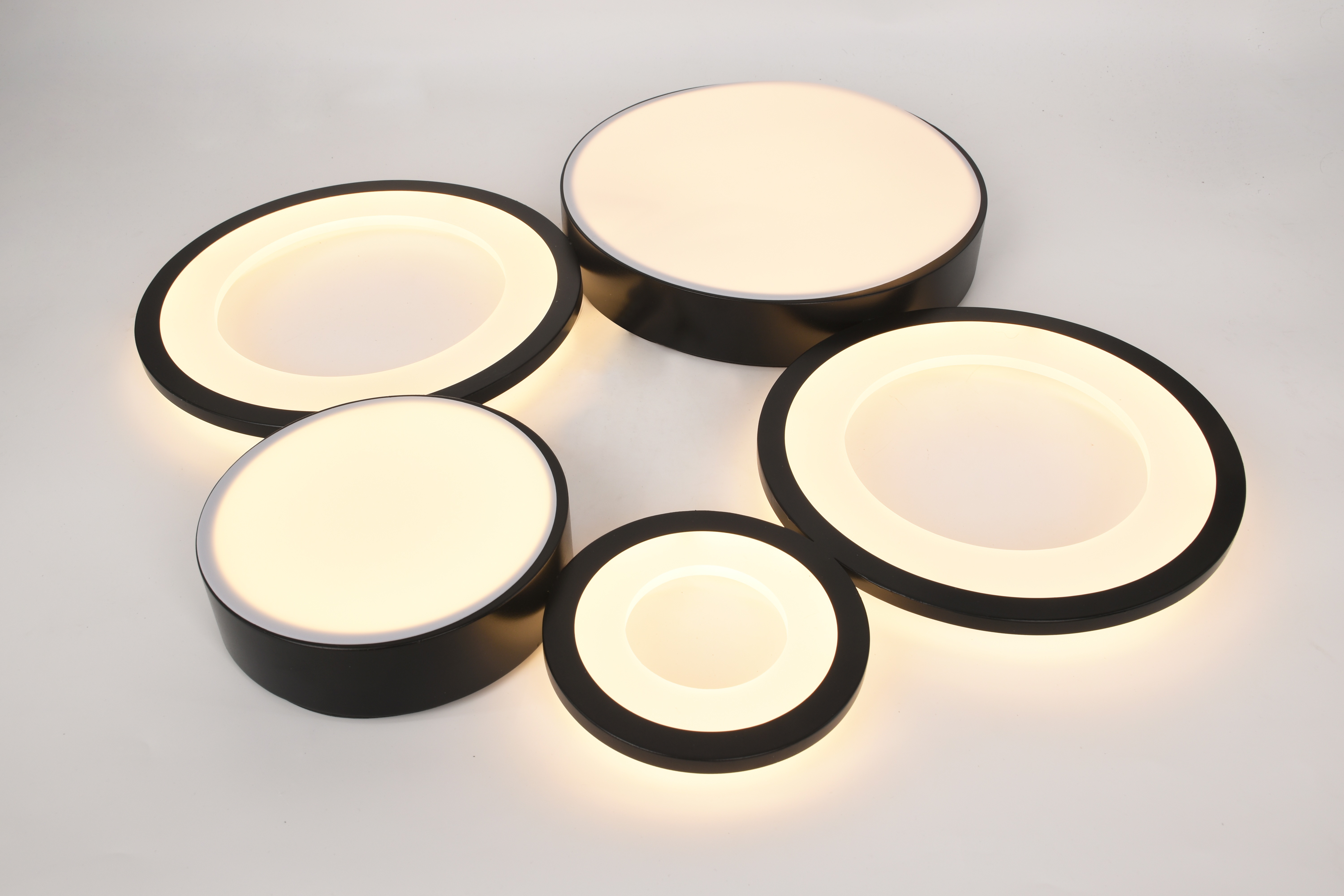 Изображение товара Потолочная светодиодная люстра с пультом Rivoli Aliona 6161-201 110W