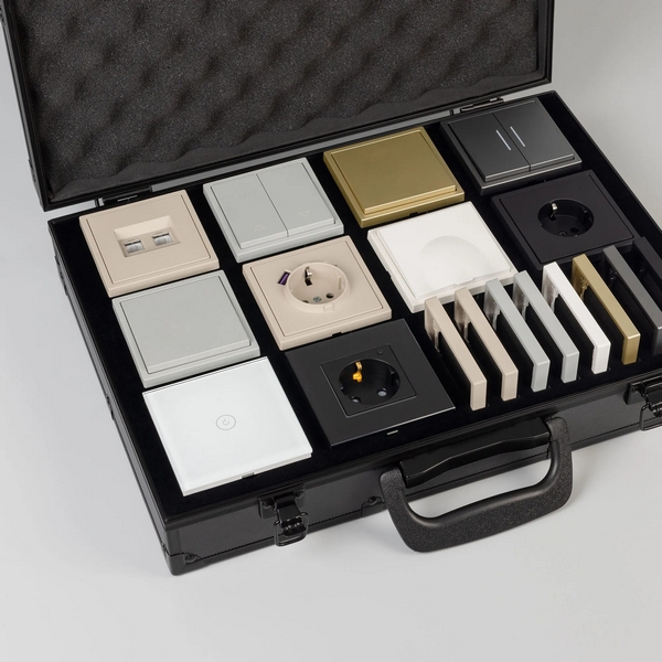 

Демо-кейс WRA-CASE-MTL2-BK-V8 (NOBE, OMALI) (Arlight, Металл) 063209, 063209