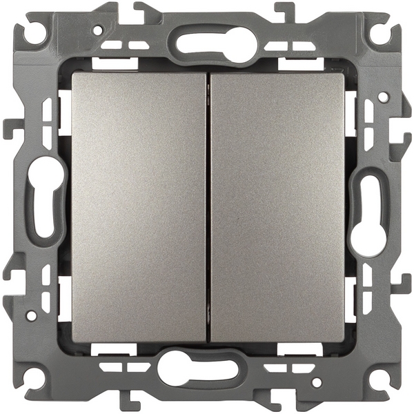 

Перекрестный переключатель двухклавишный встраиваемый (титан) ЭРА 12-1112-16, Серый, 12-1112-16