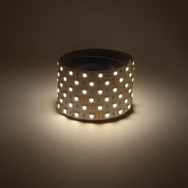 Изображение товара Светодиодная LED лента 12V 5м теплый белый ЭРА LS5050-14,4-60-12-3500K-IP20