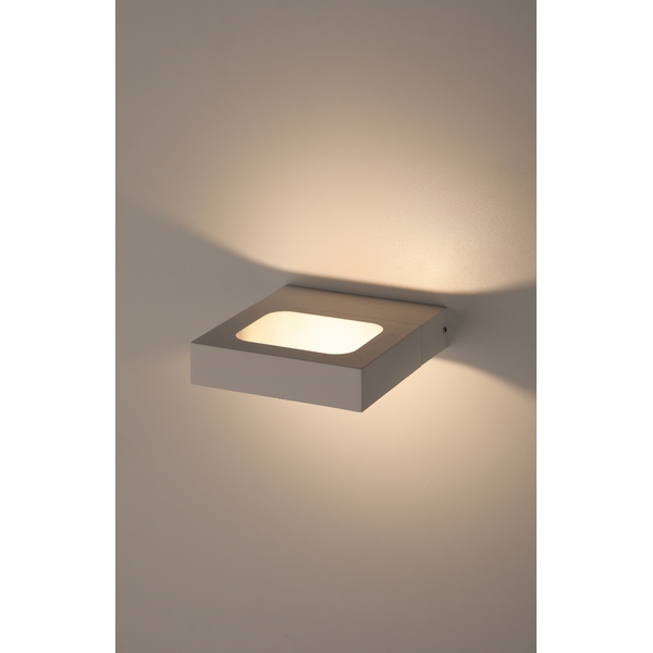 Изображение товара Архитектурная светодиодная подсветка ЭРА WL2 WH для уличного и внутреннего освещения