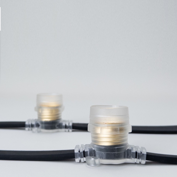 

Белт-Лайт 10м, Провод Черный Каучук, Шаг 100 см, 10 Прозрачных Патронов, IP65 Laitcom BL10m/10L-1-P, Белт-Лайт BL10m/10L-1-P