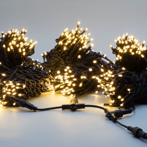 

Комплект 3 тепло-белых нити по 20м, 600 LED, провод черный каучук 2,3мм, IP54 Laitcom ECO600-11-1WW, Комплекты (Спайдеры) ECO600-11-1WW