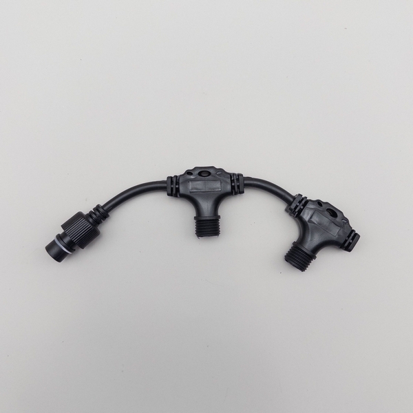 

Разветвитель 2-х лучевой для Бахромы, Занавесов и Нитей 220В без возможности управления, Провод Черный Каучук, IP65 Laitcom LLR2-1, LLR2-1