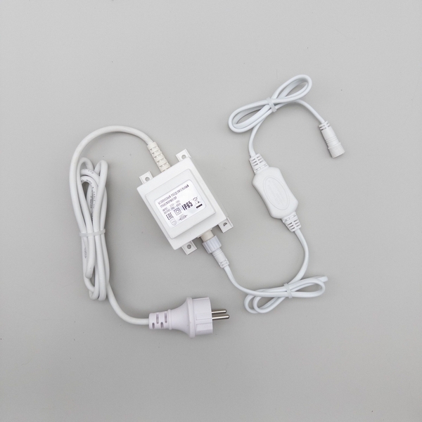 

Трансформатор 60W с выпрямителем для Нитей 24В, до 1000 LED, провод белый каучук, IP65 Laitcom PTR60-3A-W, PTR60-3A-W