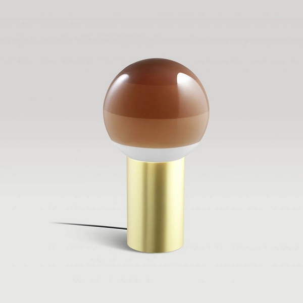 Изображение товара Настольная лампа Marset Dipping Light M с теплым светом и современным дизайном Изображение товара Настольная лампа Marset Dipping Light M с теплым светом и современным дизайном