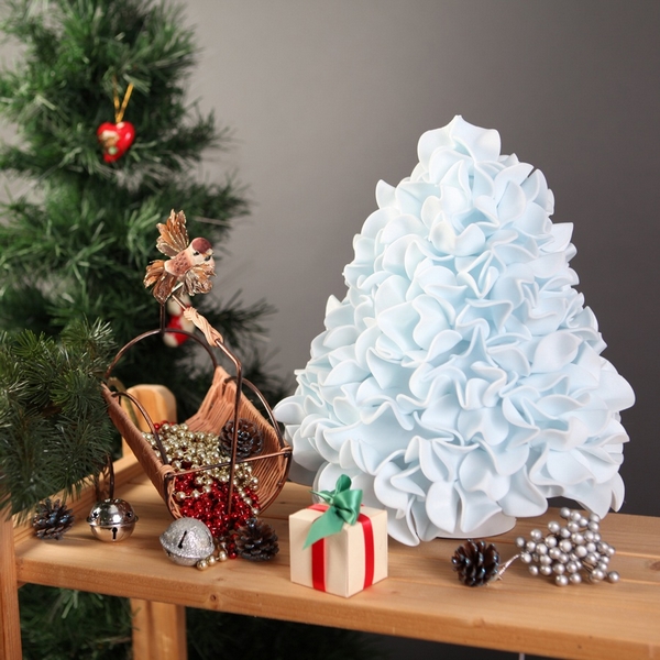 Изображение товара Настольный светильник светодиодный Ель голубая со сменными лампами (в/к) белая + зеленая E27 Uniel ULW-R07 T/WHITE+GREEN/150C/A Ель голубая