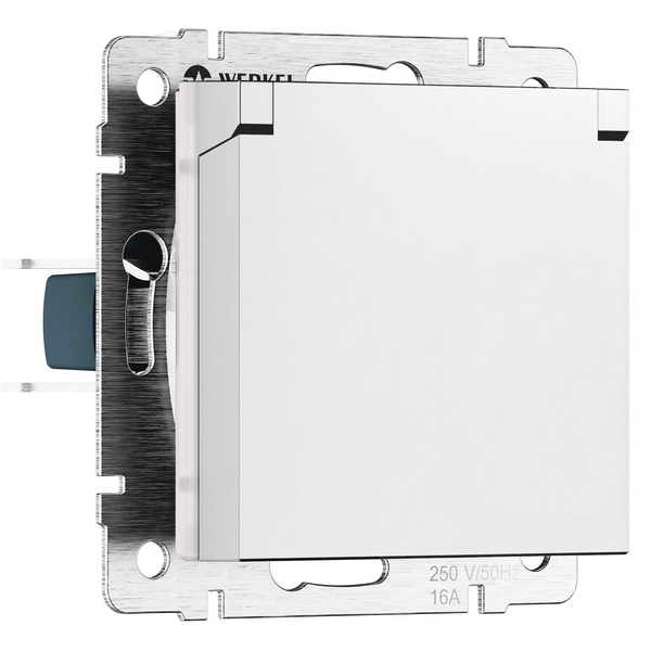 Изображение товара Розетка с заземлением и шторками IP44 Werkel W1171261 белая матовая